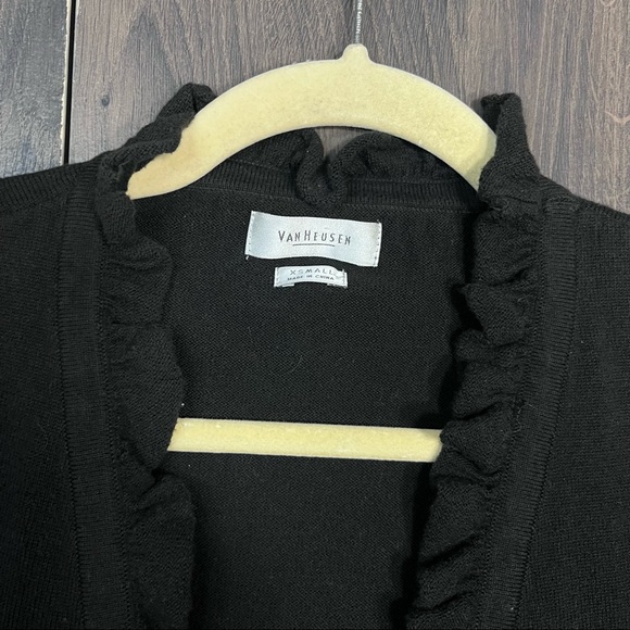 >🌼3/$30🌼Van Heusen Short Sleeve Tie Close Black Cardigan Shawl Size XS - Picture 8 of 15